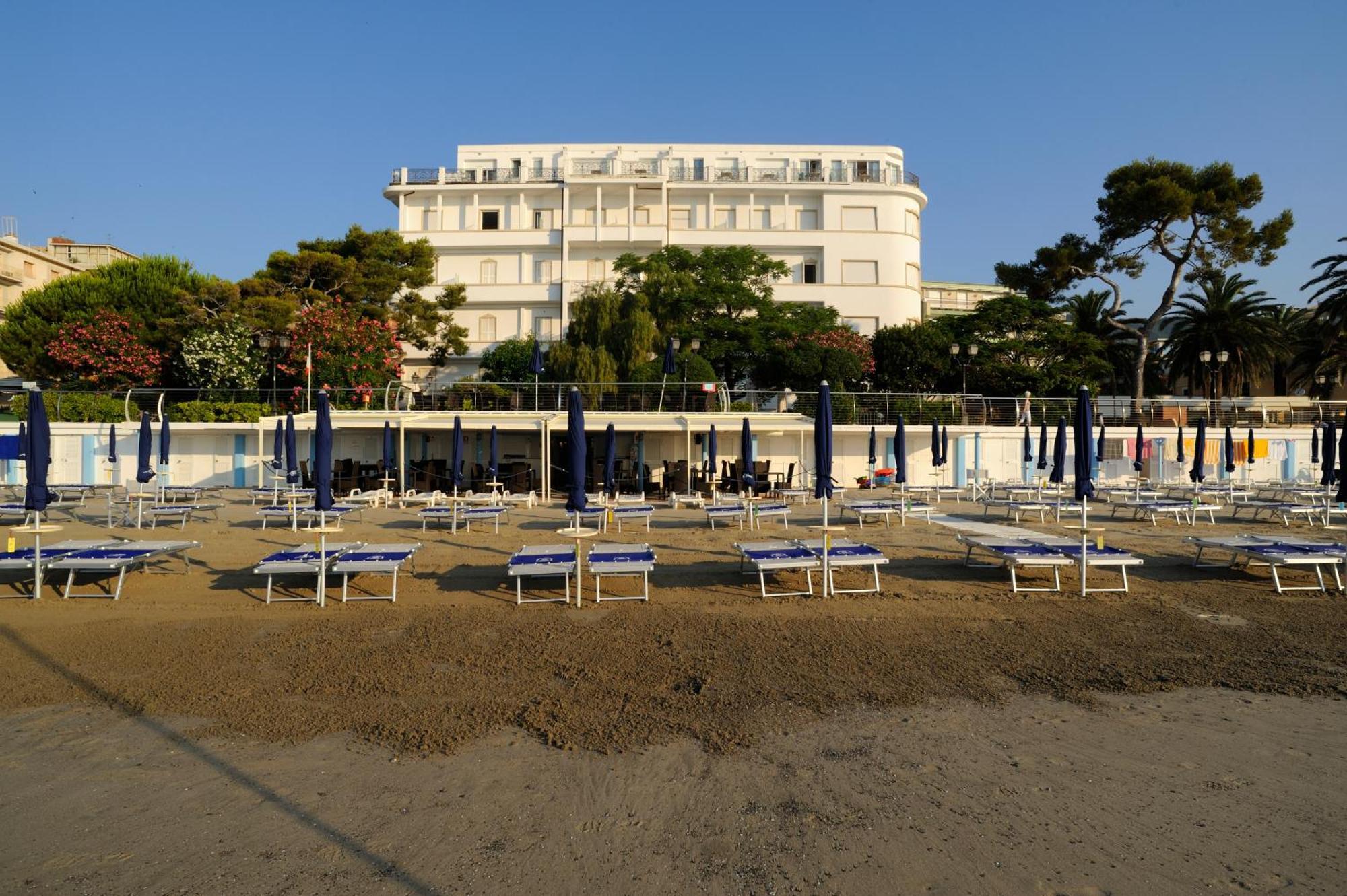Grand Hotel Mediterranee Alassio Exterior foto